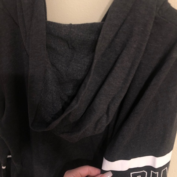 Pink criss cross hoodie - Picture 5 of 5